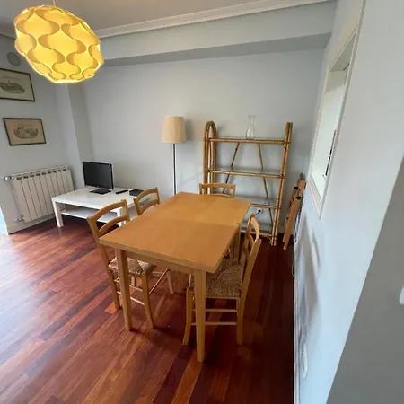 Azaraleku Playa * Zarautz